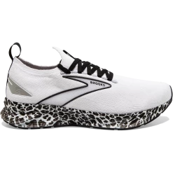 Brooks Levitate StealthFit 6 Run Wild