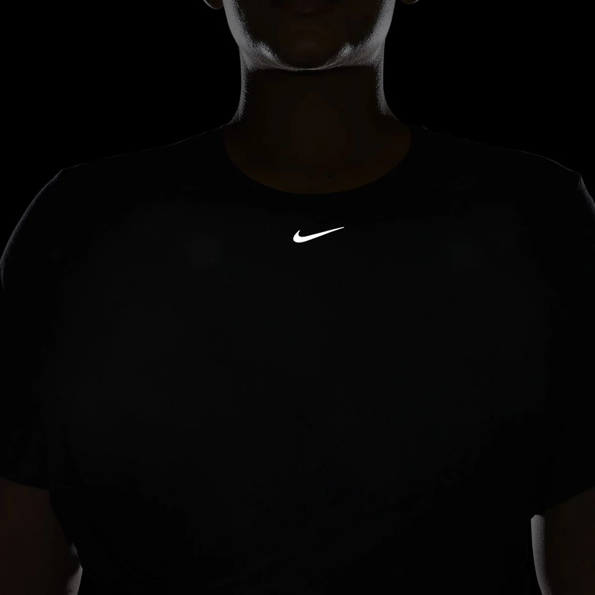 Nike Dri-FIT One Shortsleeve Crop Tops - Image 3