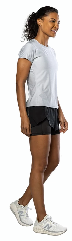 Nathan Qualifier Shortsleeve -Fit2Run Store NS51500 80124 WmsQualifierTee detail 1 900x copy